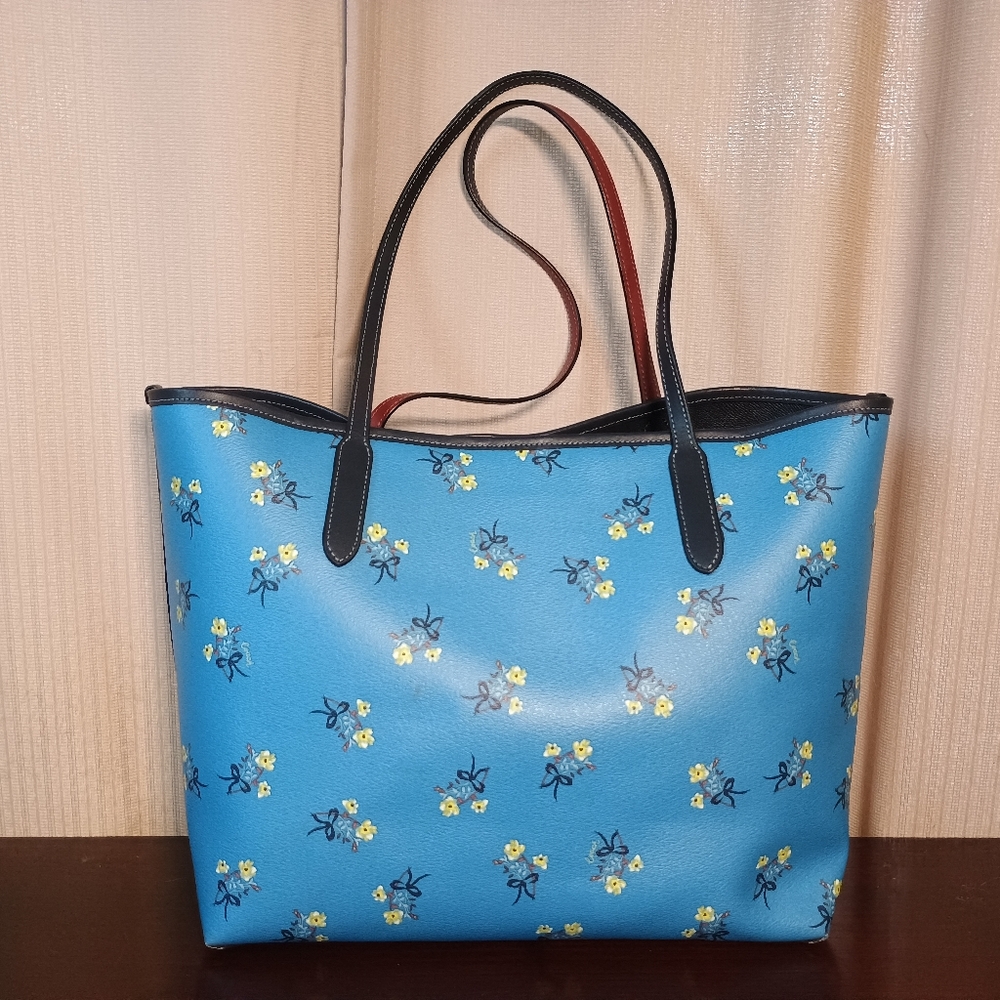 Coach City Print Floral Tote - Picture 3 of 5